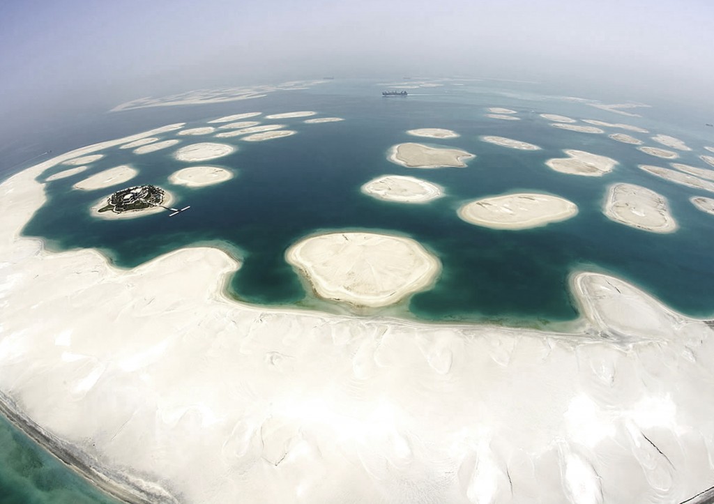 the world dubai islands. Dubai#39;s ” The World”