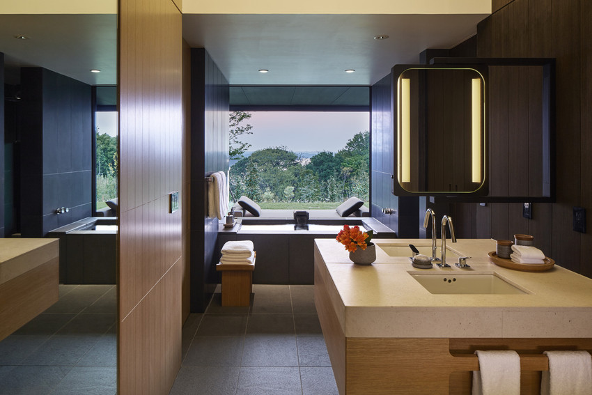 RS2893_Amanemu - Suite bathroom -scr